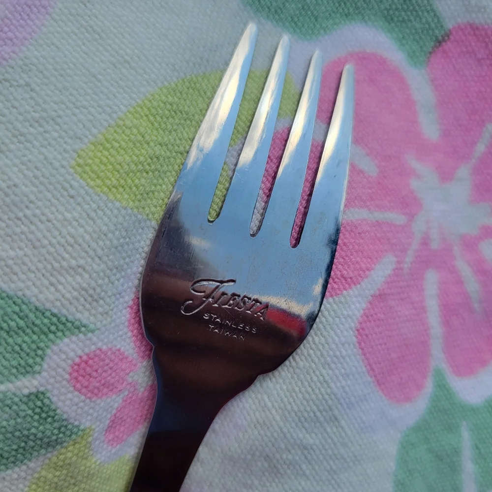Fiesta Lilac Small Fork ~ Retired Color & Item ~ GUC ~ Fiestaware ~ Post-86
